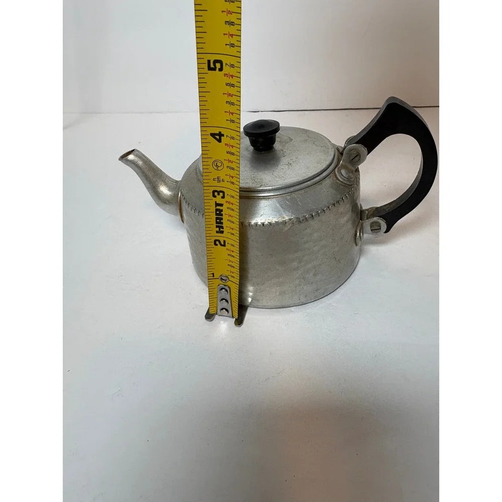 Vintage NC Joseph Ltd Aluminum Teapot Hammered Bakelite Handle England J.195‎